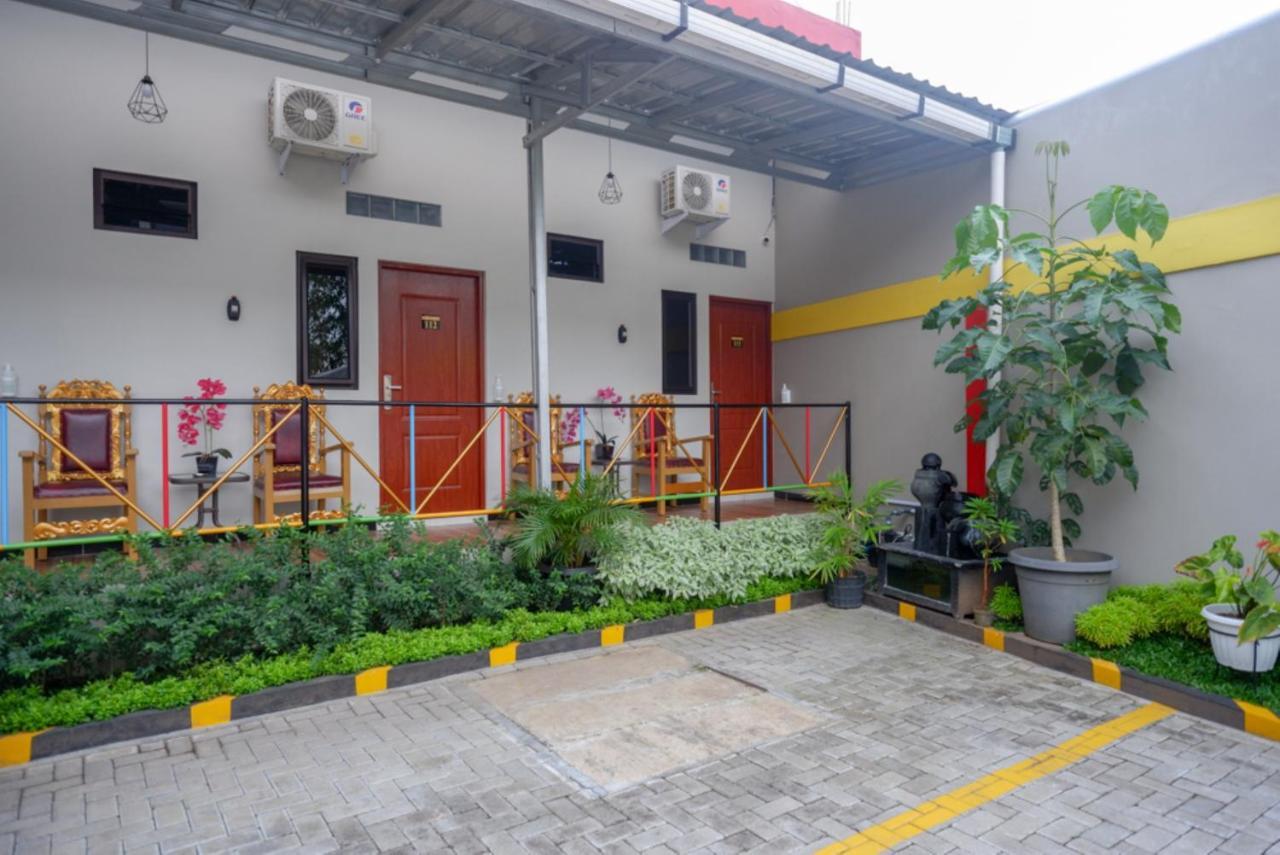 Hotel Reddoorz Near Kampus Ump Purwokerto 2 Sumbang Exterior foto